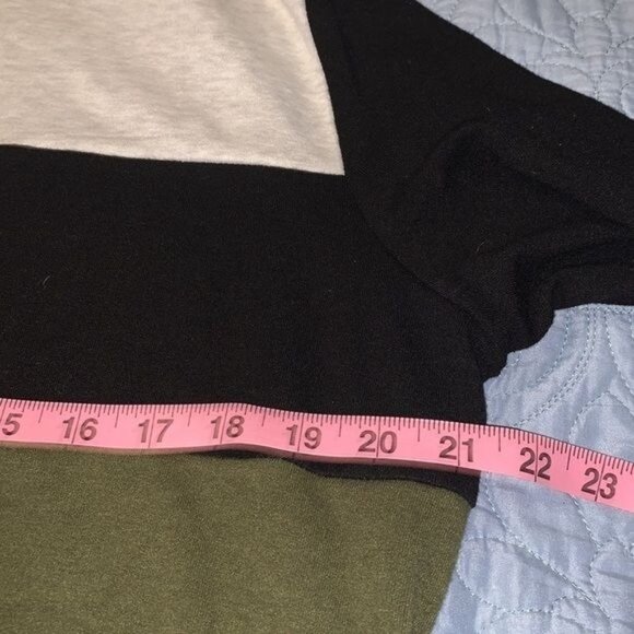 Colorblock Half-Zip Pullover Sweatshirt 2XL - Picture 8 of 9